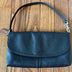 Coach Pebbled Leather Clutch Shoulder Bag Wallet Black